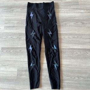 Ultracor navy leggings with lightning bolts size small